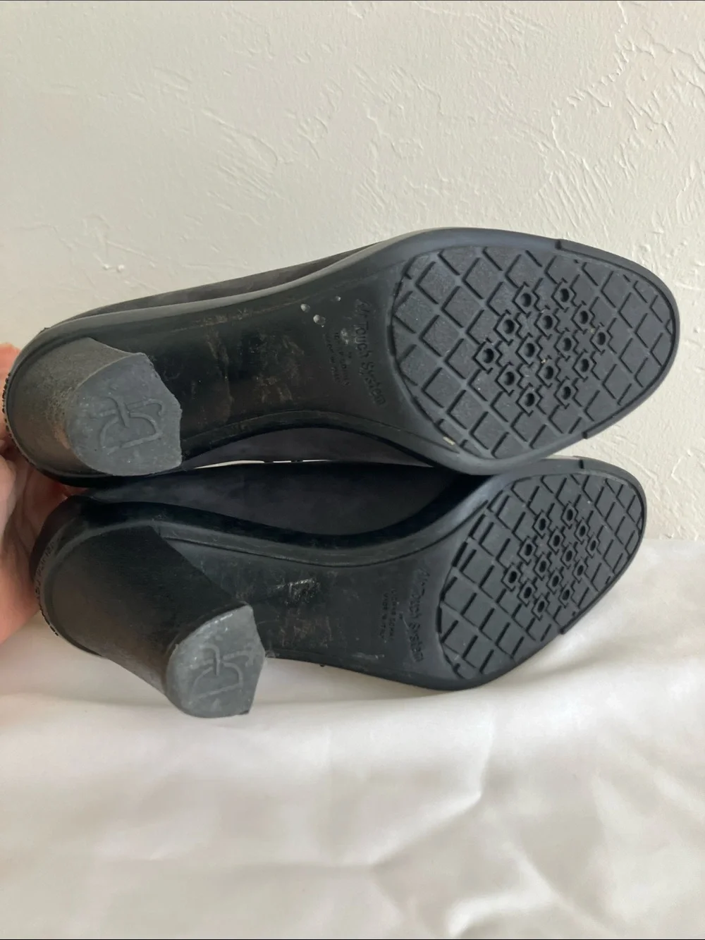 Donald J. Pliner Black Suede Sport Travel Lace-Up Block Heel Oxfords